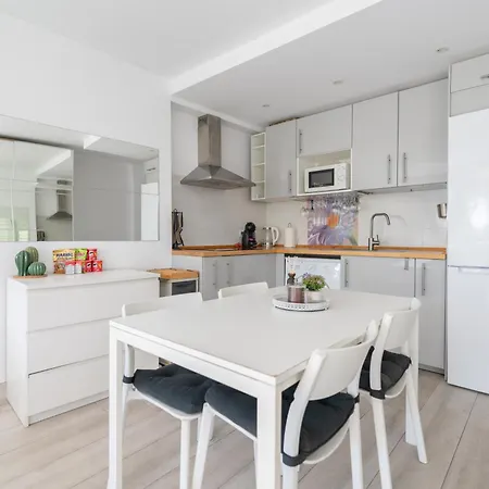 Moderno Estudio Y Piscina A 50 Metros De La Playa * Marbella