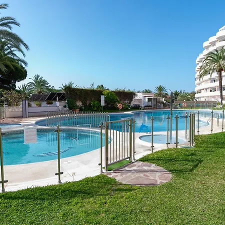 Apartamento Moderno Estudio Y Piscina A 50 Metros De La Playa Marbella