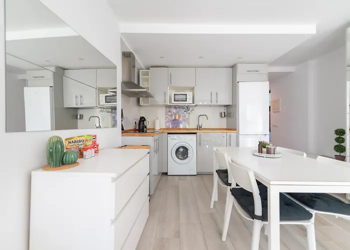 Apartamento Moderno Estudio Y Piscina A 50 Metros De La Playa *