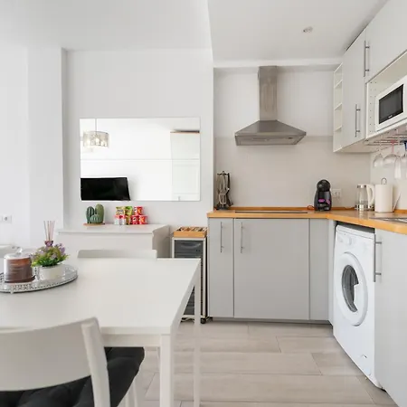 Lejlighed Moderno Estudio Y Piscina A 50 Metros De La Playa Marbella